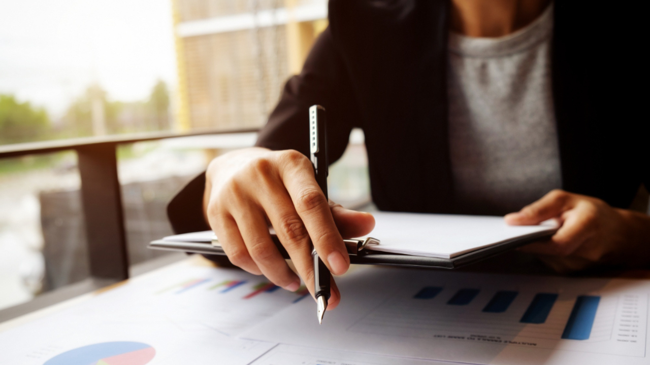 Como Fazer um Plano Financeiro Pessoal Eficiente: Organize Suas Finanças e Realize Seus Sonhos