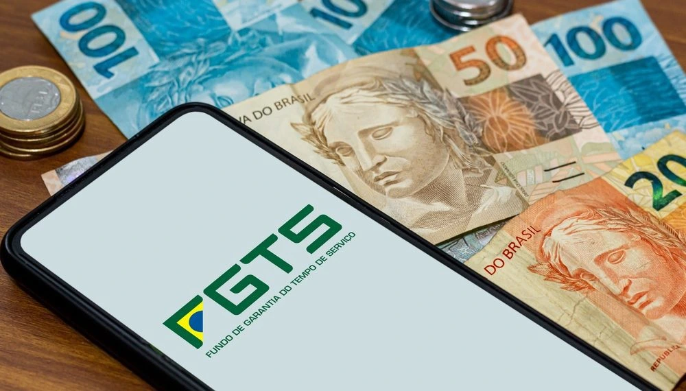 Empréstimo com FGTS: tudo sobre o consignado com garantia e a antecipação do saque-aniversário